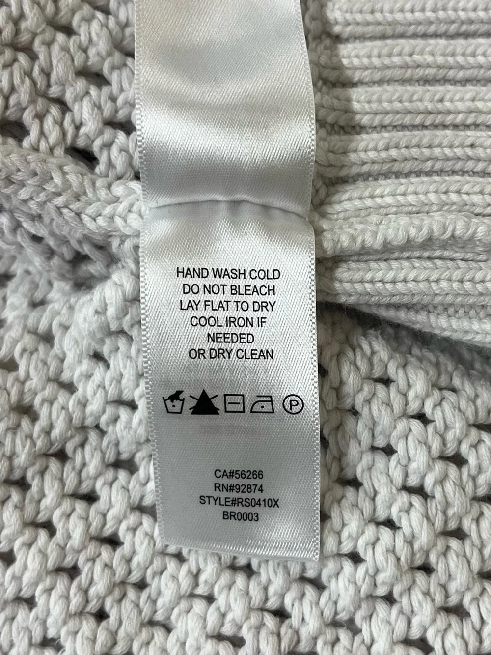 🐩 Splendid Wear it 2 Ways Open-Knit Sweater in White/Off-White | Women’s XS - Picture 7 of 7